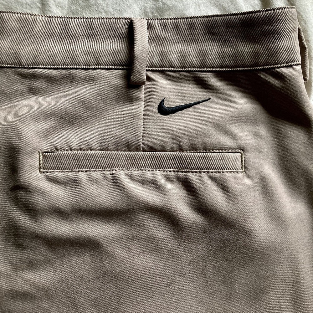 NIKE Golf Dri-Fit Men's 36x31 (actual) 100% Poly Performance Pants Khaki Chino - Picture 9 of 16